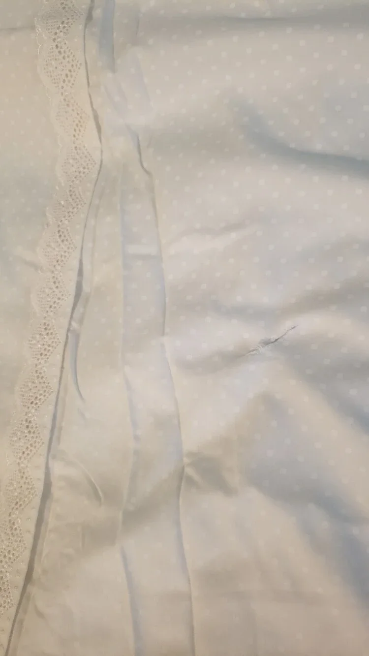 White Lace-Trim Queen Duvet